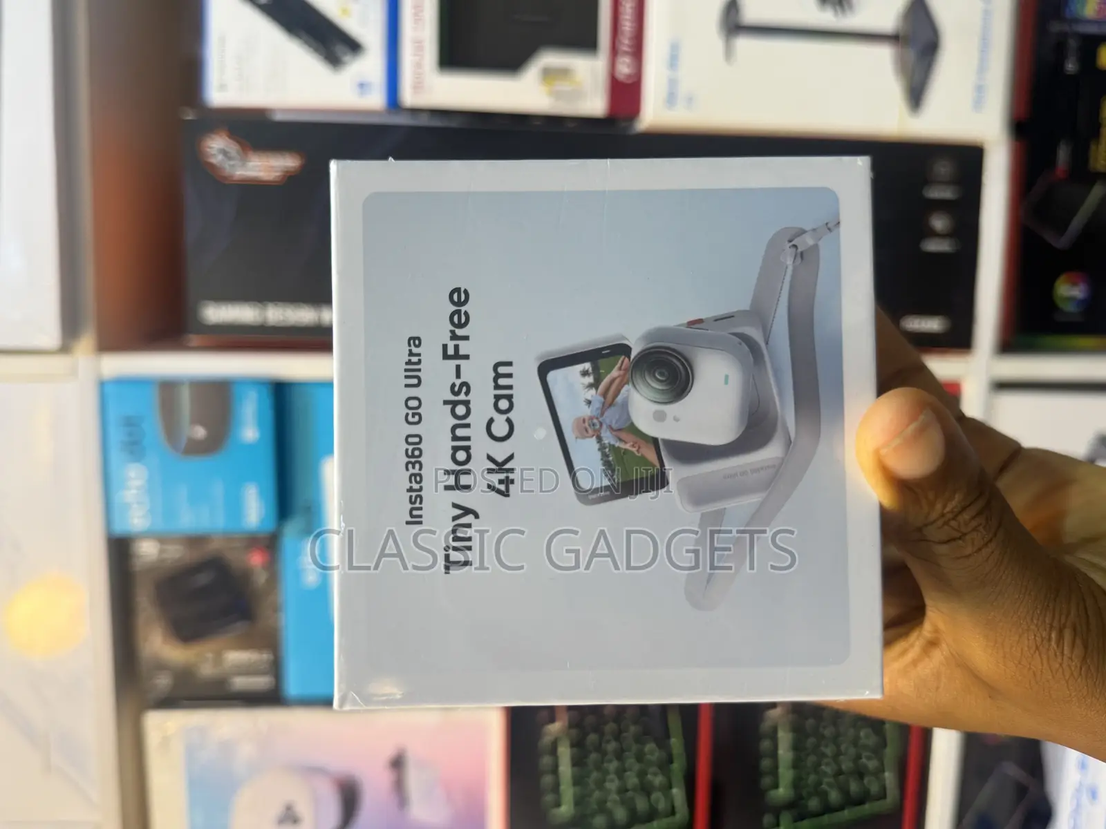 Insta360 Go Ultra Tiny Hands-Free Cam