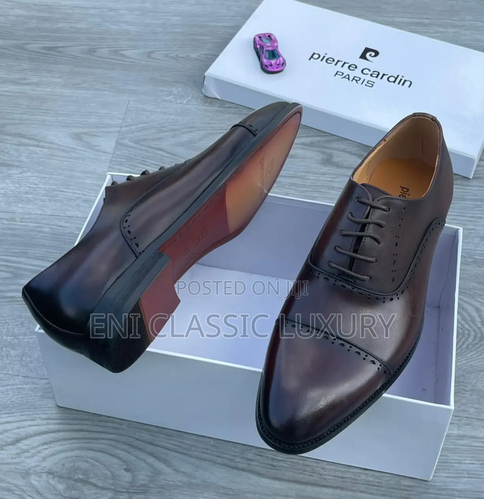 Pure Quality Luxury Men's Shoes Ferragamo Well Banded Package