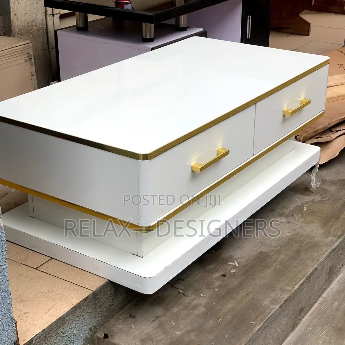 Glossy Center Table