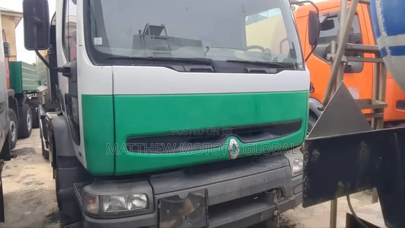 Foreign Used Renault 12,500 Liters Tank 2006 Green