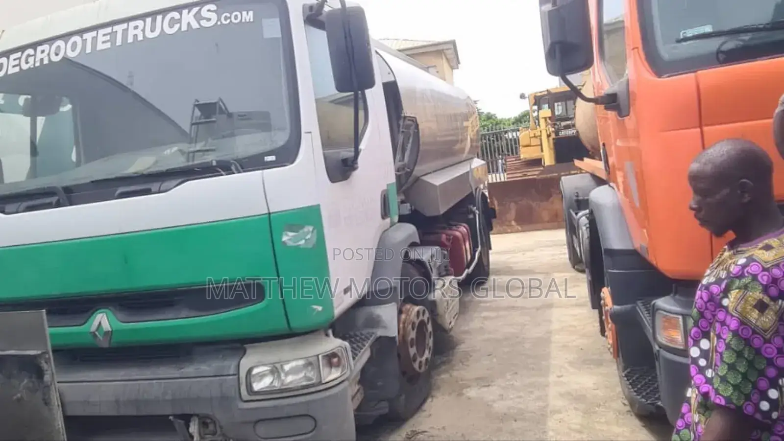 Foreign Used Renault 12,500 Liters Tank 2006 Green