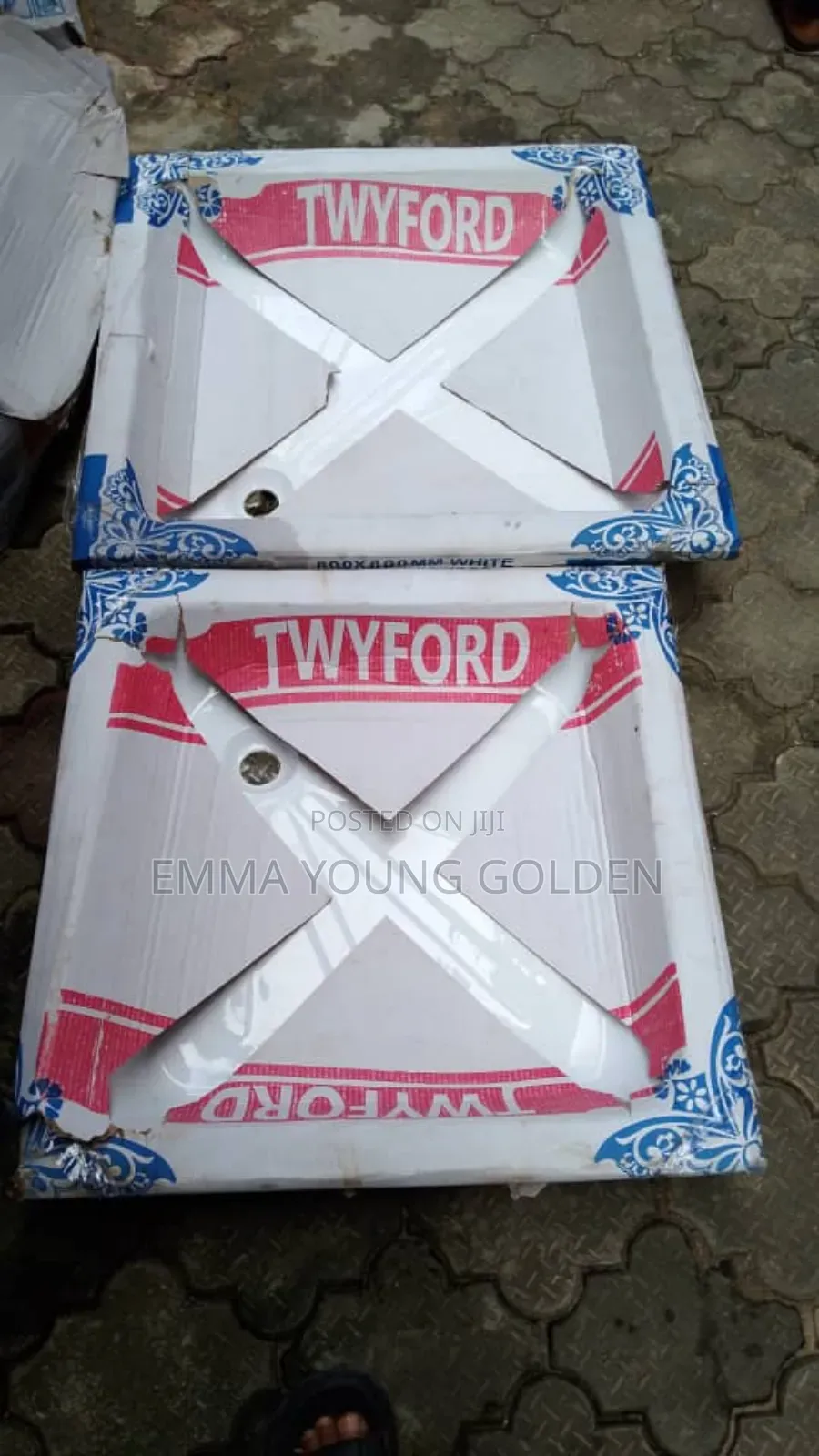 High Quality Tyford Shower Tray 70*70