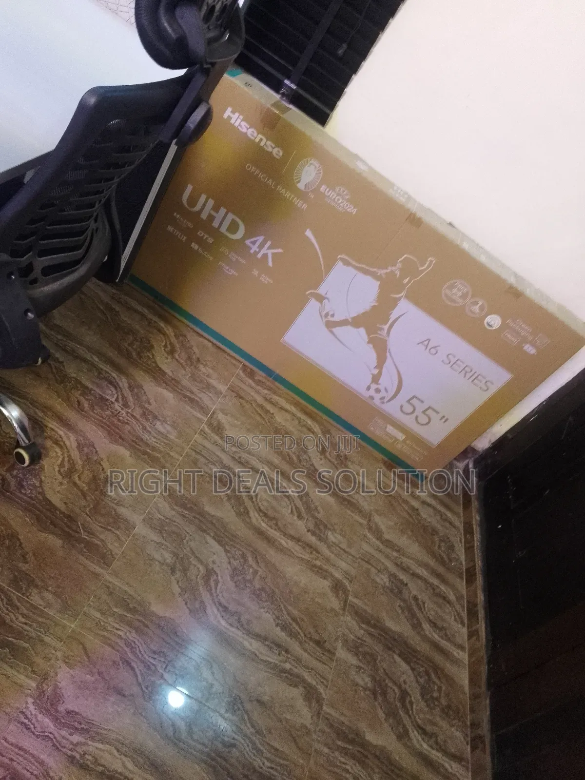 Hisense 55-Inch Smart Tv: Vivid , Seamless STR