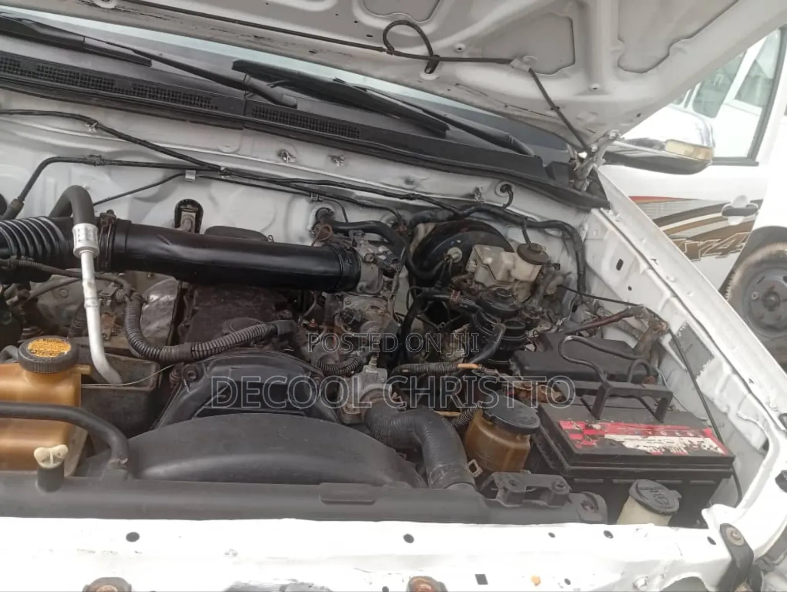 Toyota Hilux 2.5 D-4D 4X4 SRX 2012 White