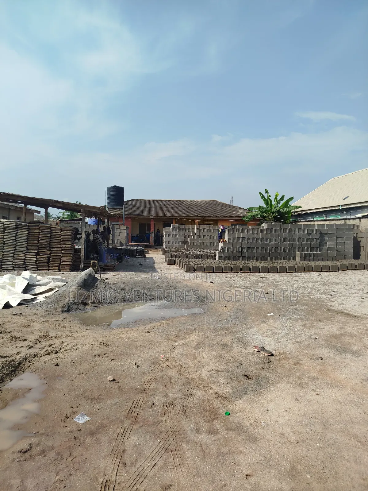 2bdrm Bungalow in Akesan, Igando / Ikotun/Igando for sale