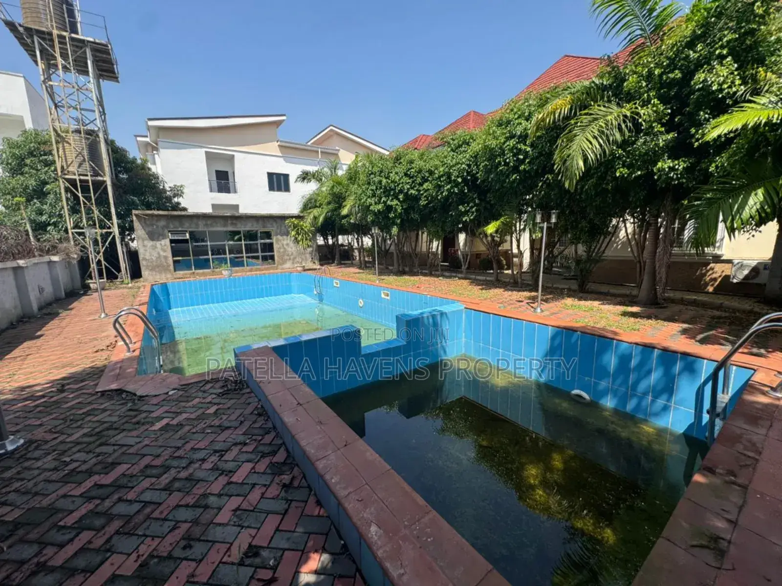 13 Bedroom Villa Up for Rent in Katampe Extension