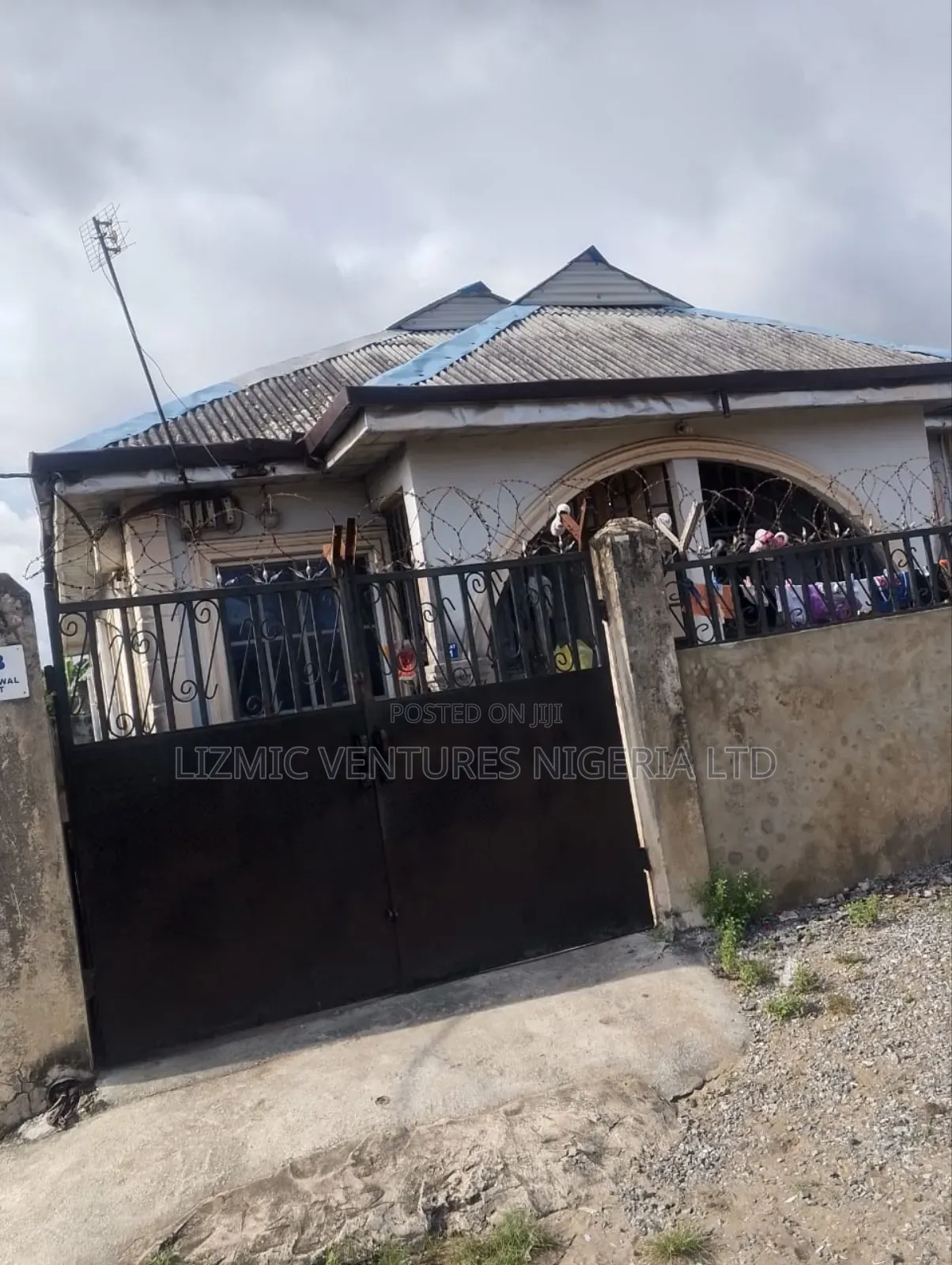 2bdrm Bungalow in Aradagun, Ajido for sale
