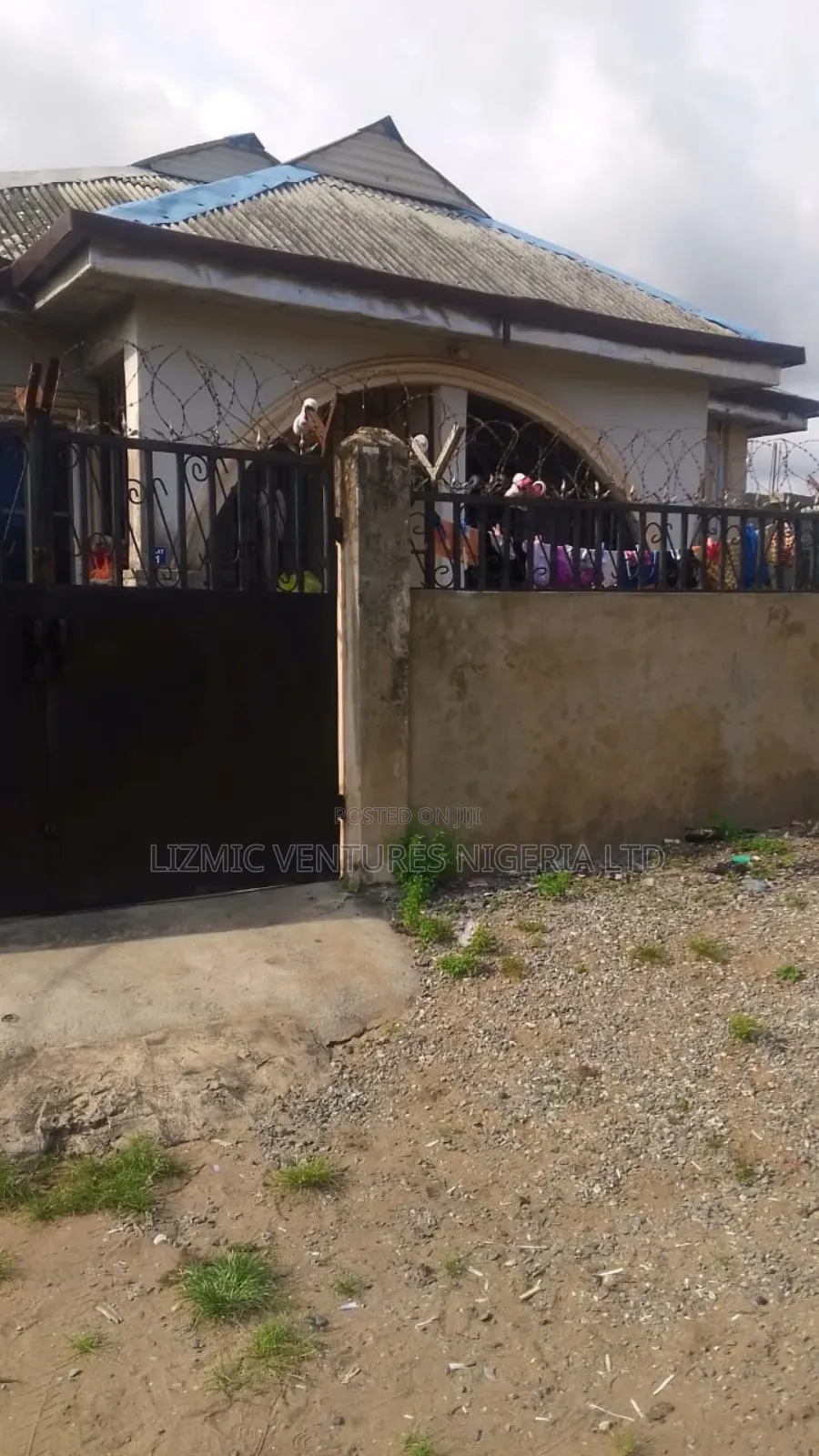 2bdrm Bungalow in Aradagun, Ajido for sale