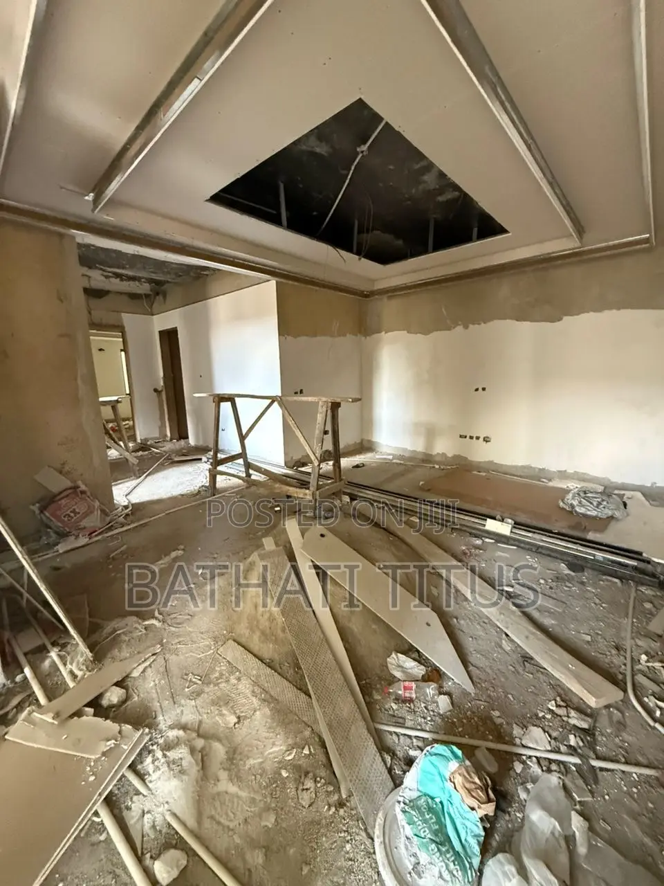 7bdrm Duplex in Jahi for sale
