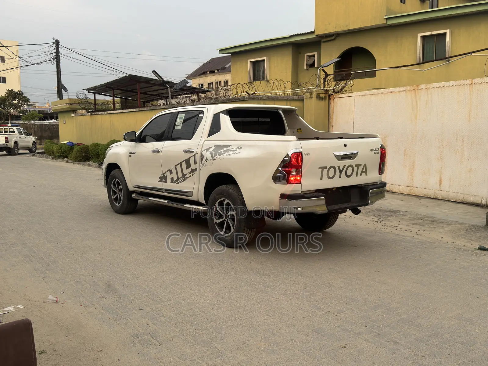 Toyota Hilux 2020 White