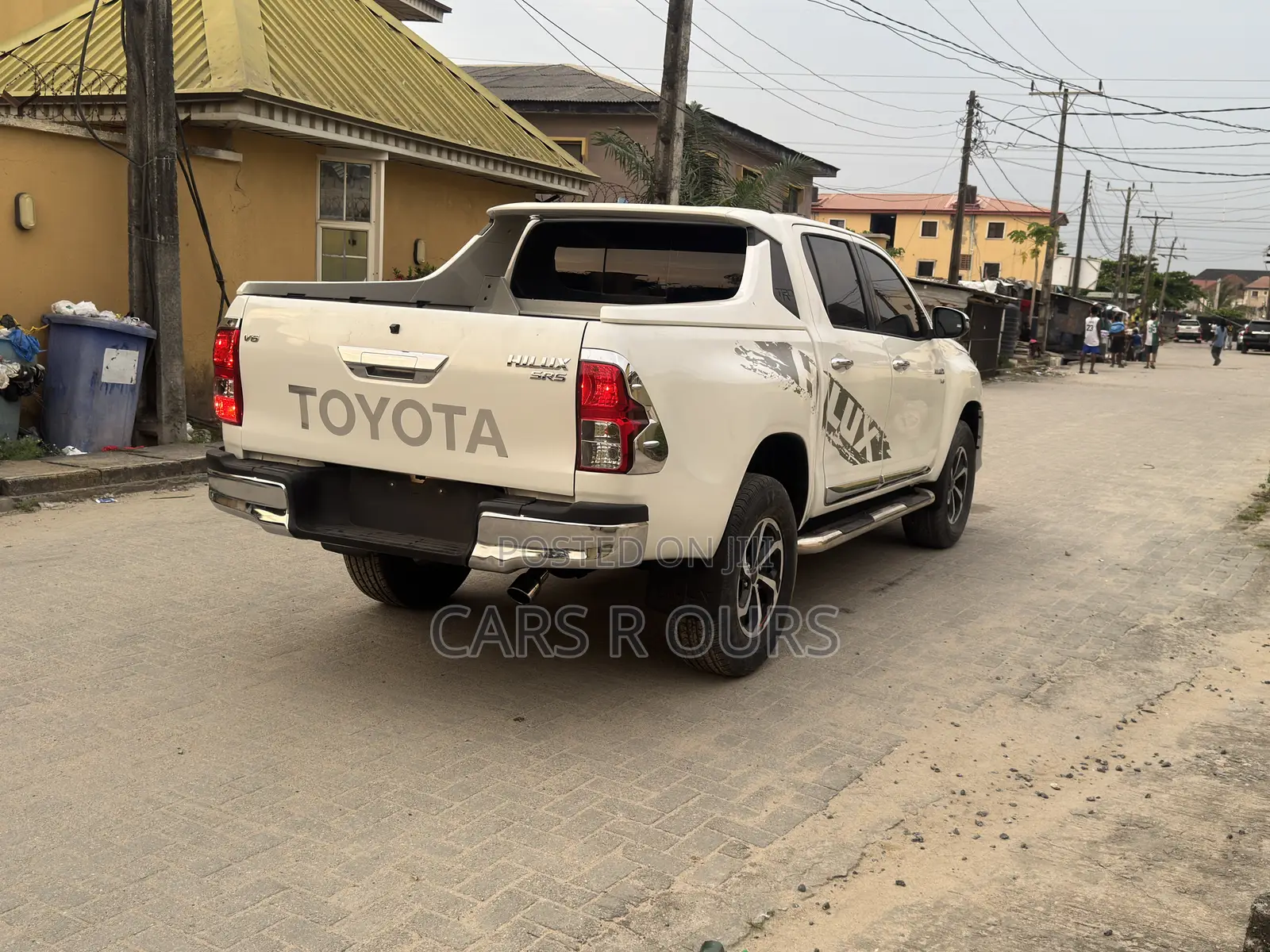 Toyota Hilux 2020 White