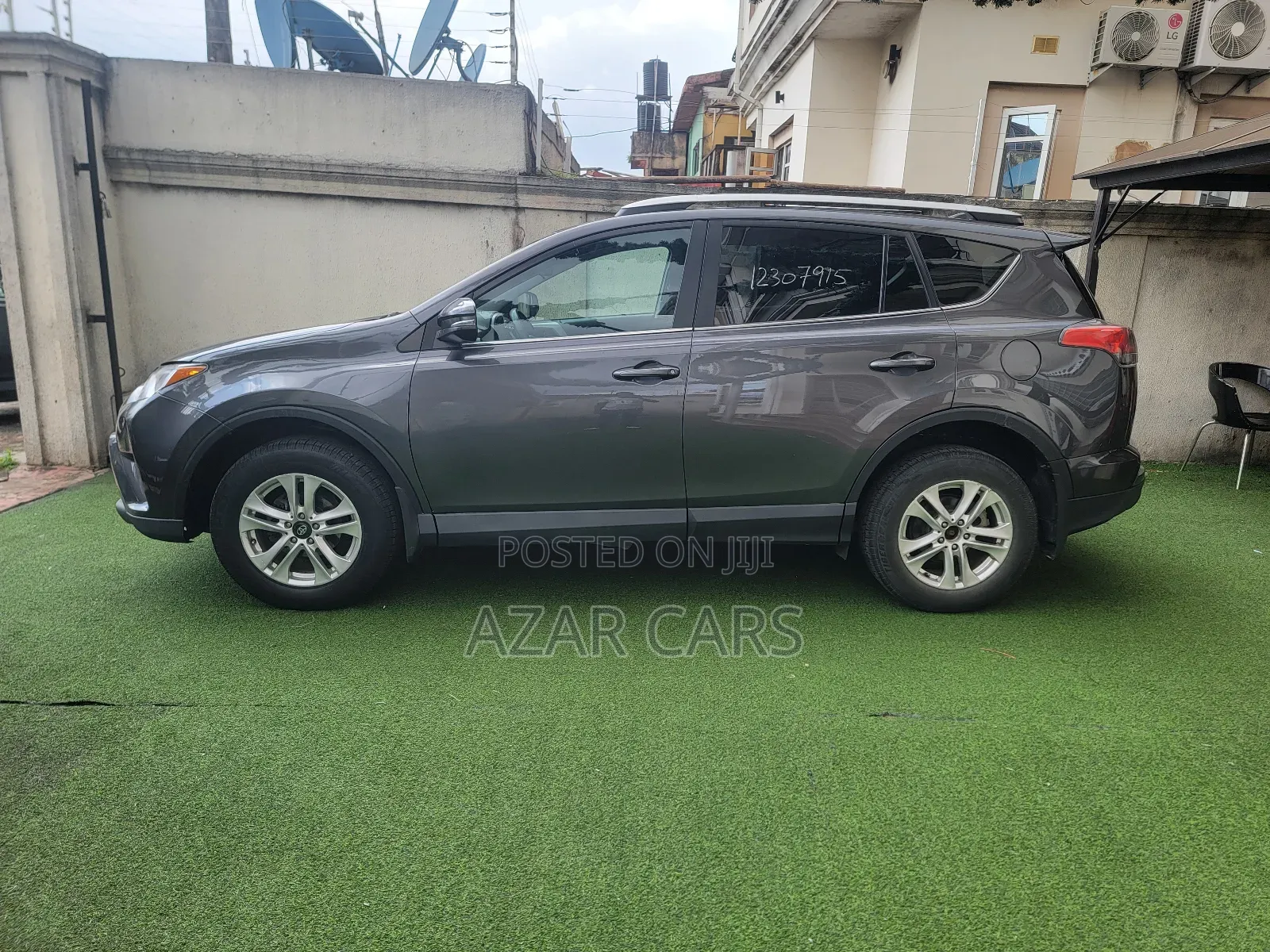 Toyota RAV4 LE AWD (2.5L 4cyl 6A) 2016 Gray