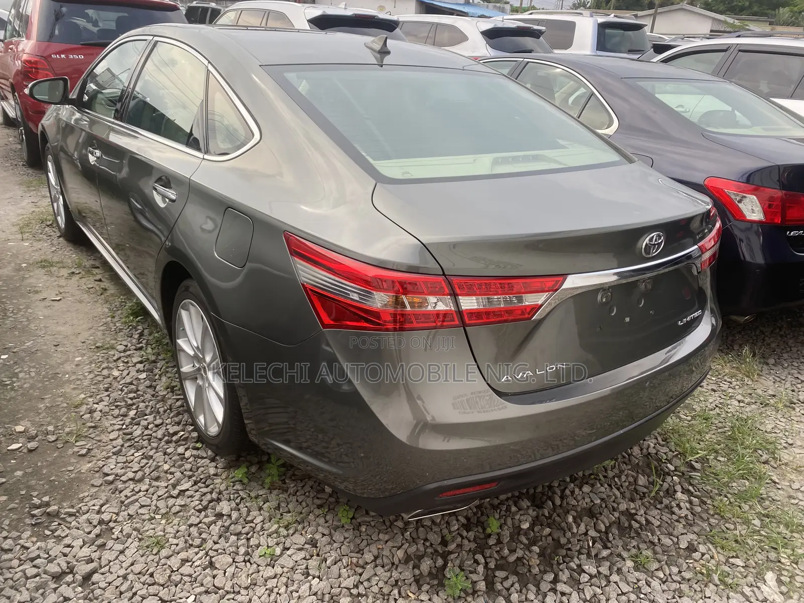 Toyota Avalon Limited Sedan FWD (3.5L 6cyl 6A) 2013 Gray