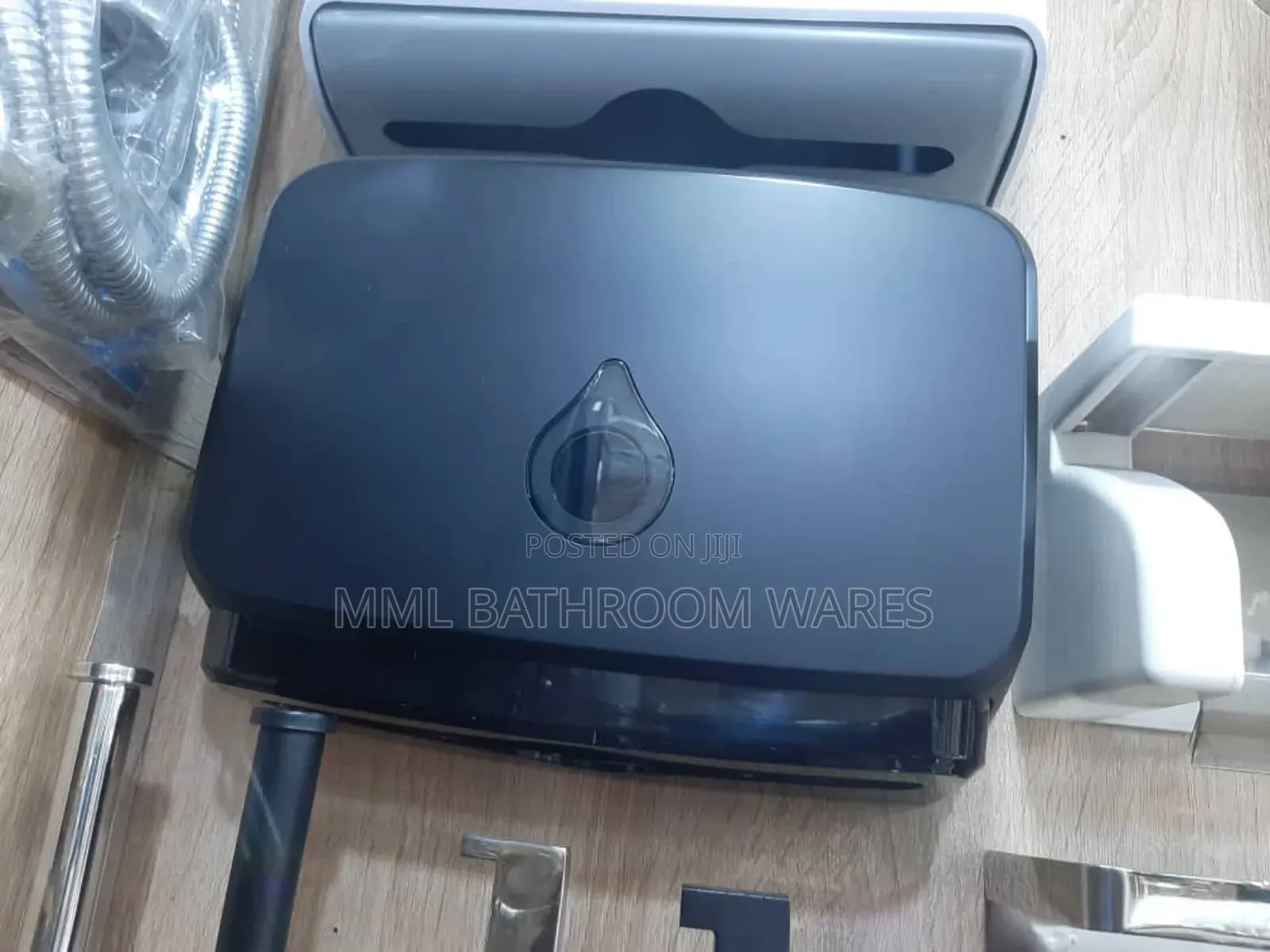 Black Wall Mounted Toilet Paper Tissue Dispenser