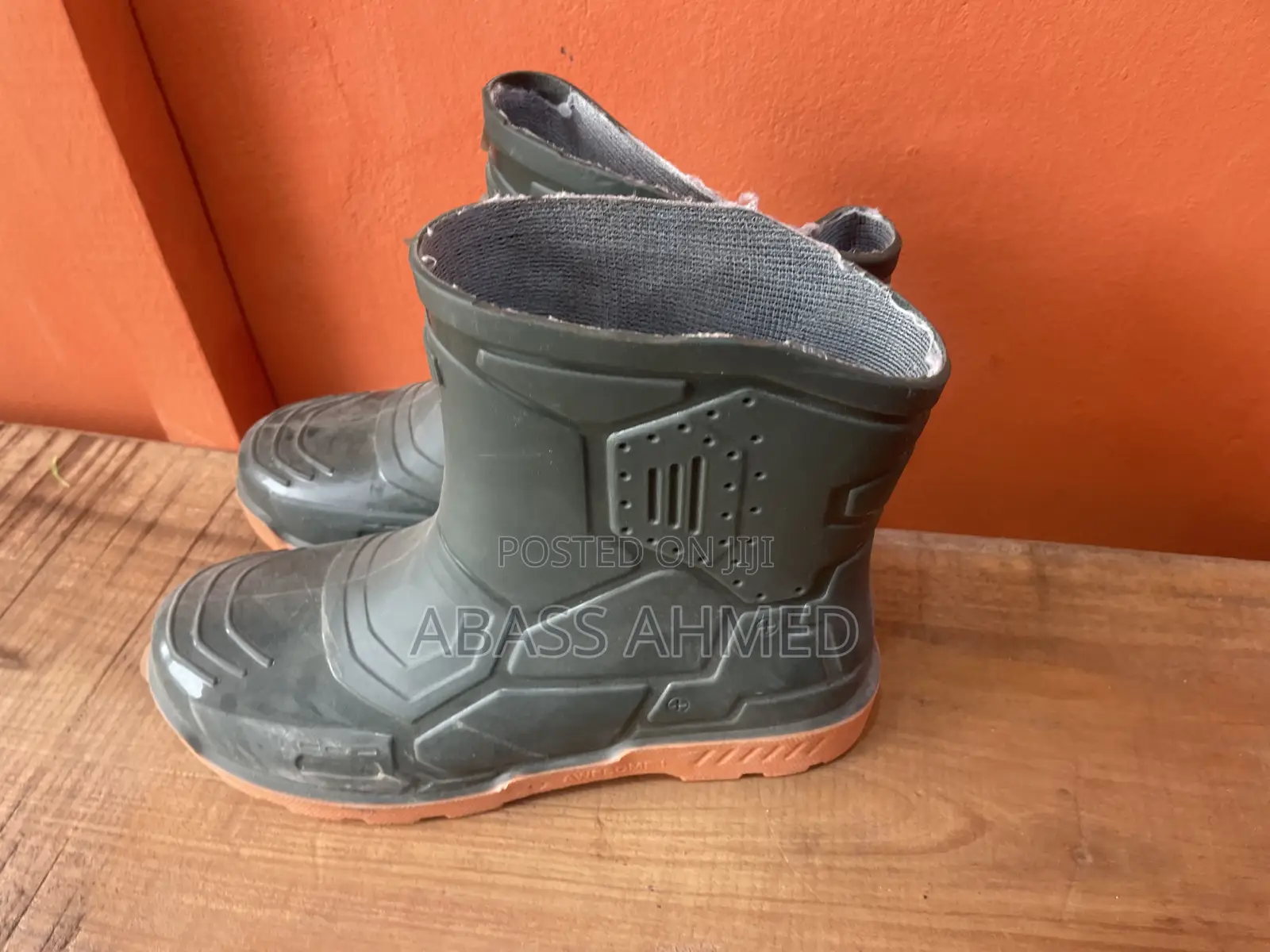 Short Rainboot
