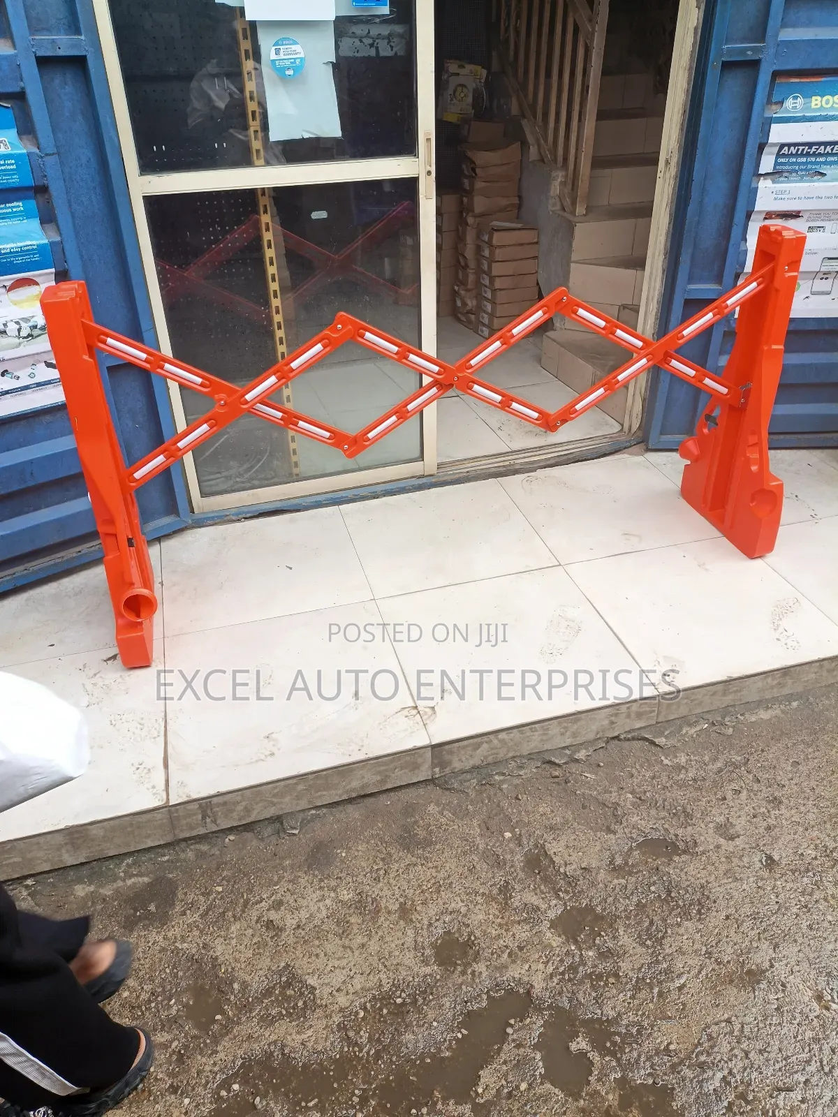 2meters Expandable Road Barrier