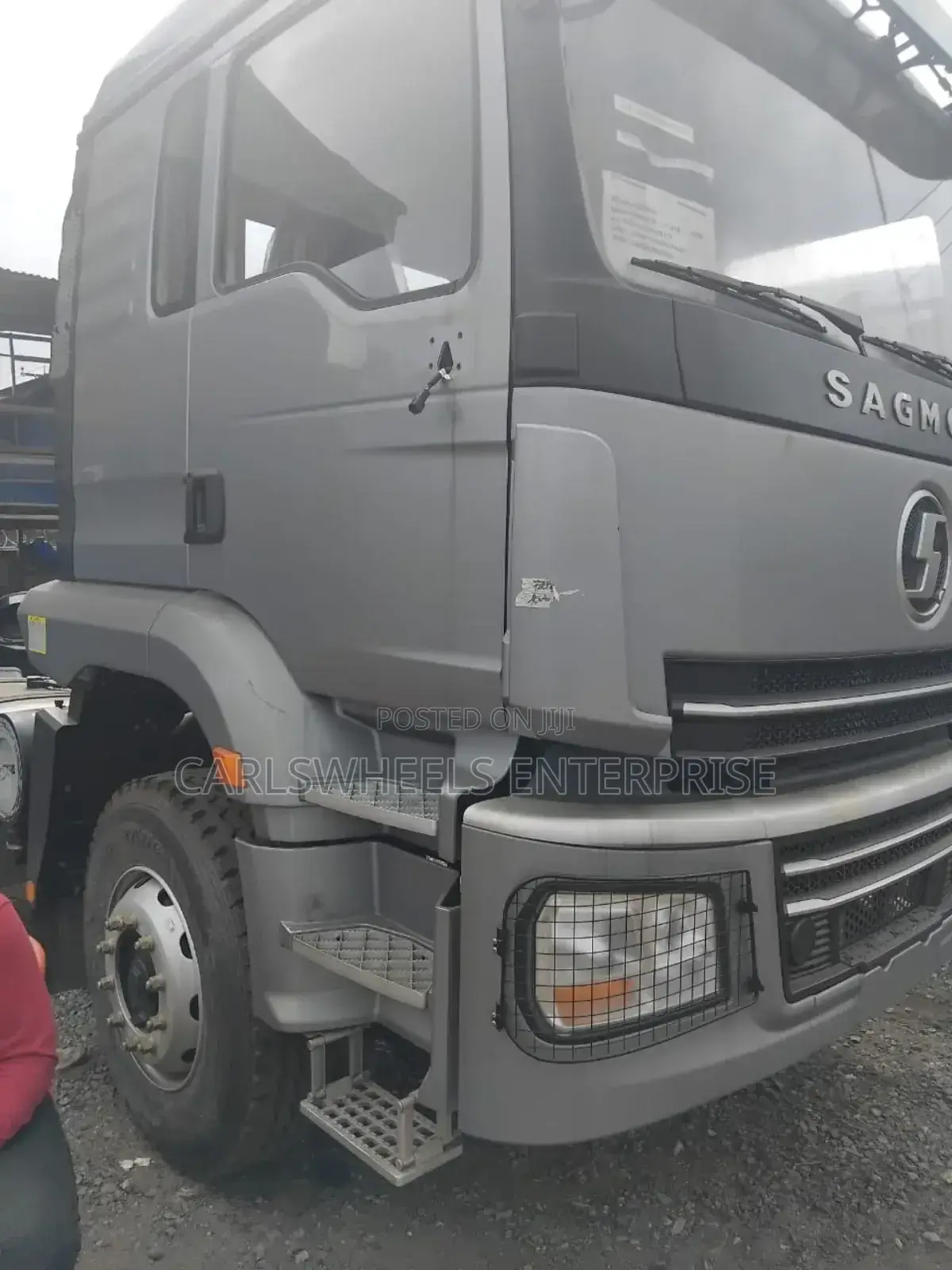 Brand New Sagmoto Tractor Trailer Head (375).