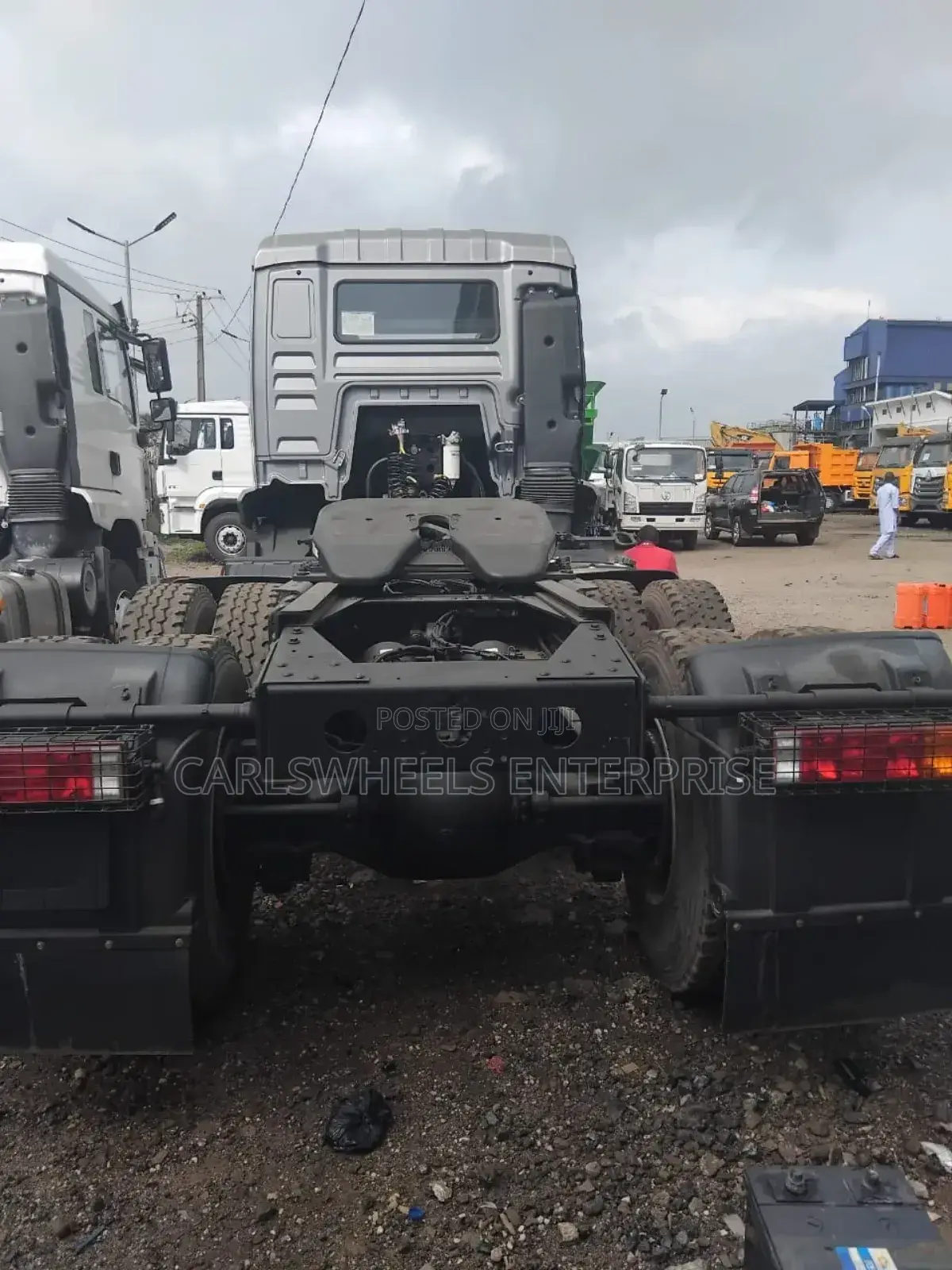 Brand New Sagmoto Tractor Trailer Head (375).