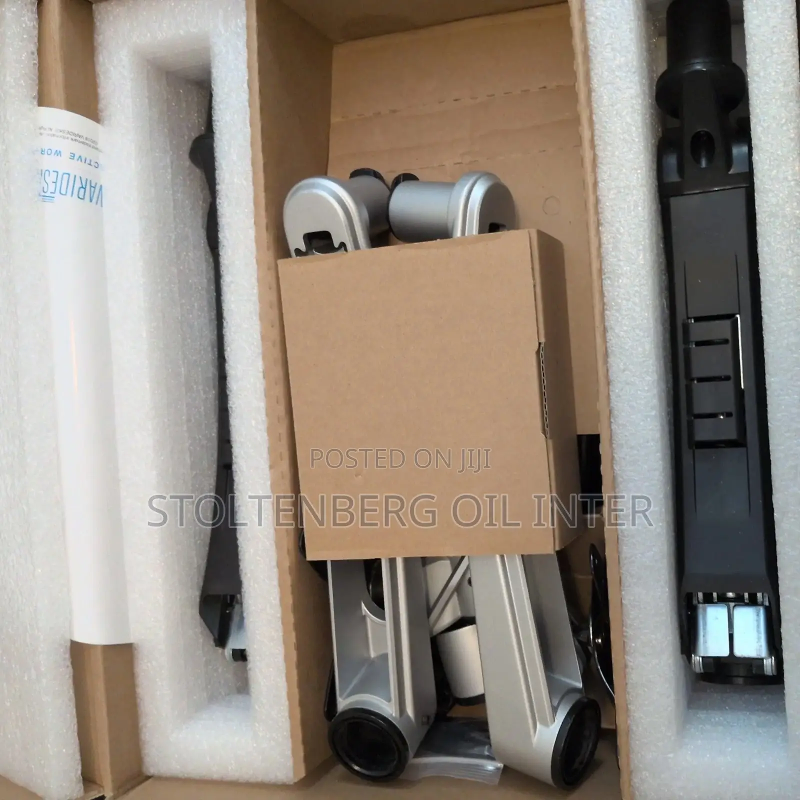 Vari Dual-Monitor Arm