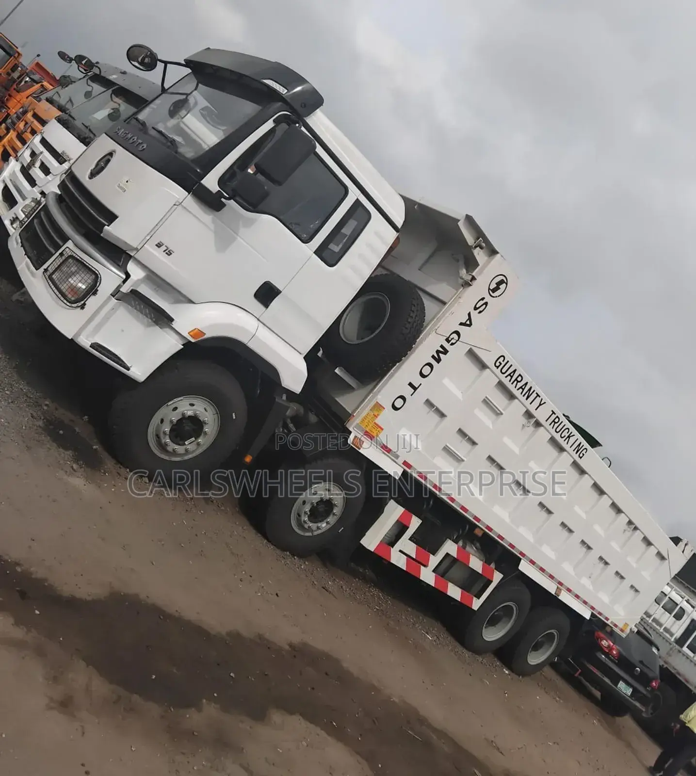 Brand New 12tyres Sagmoto Dump Tipper Truck.