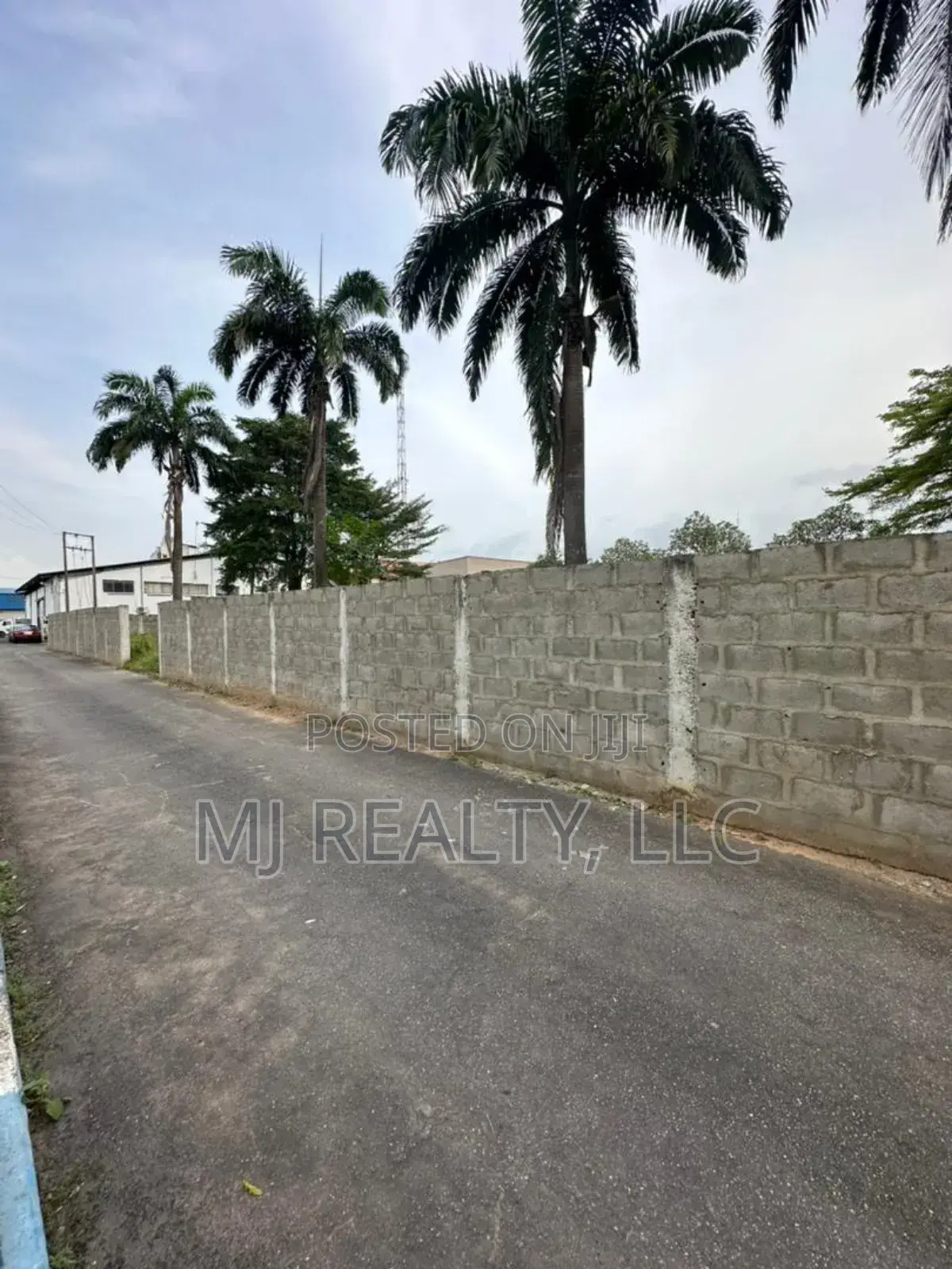 2,009 SQM on Lateef Jakande Road, Ikeja