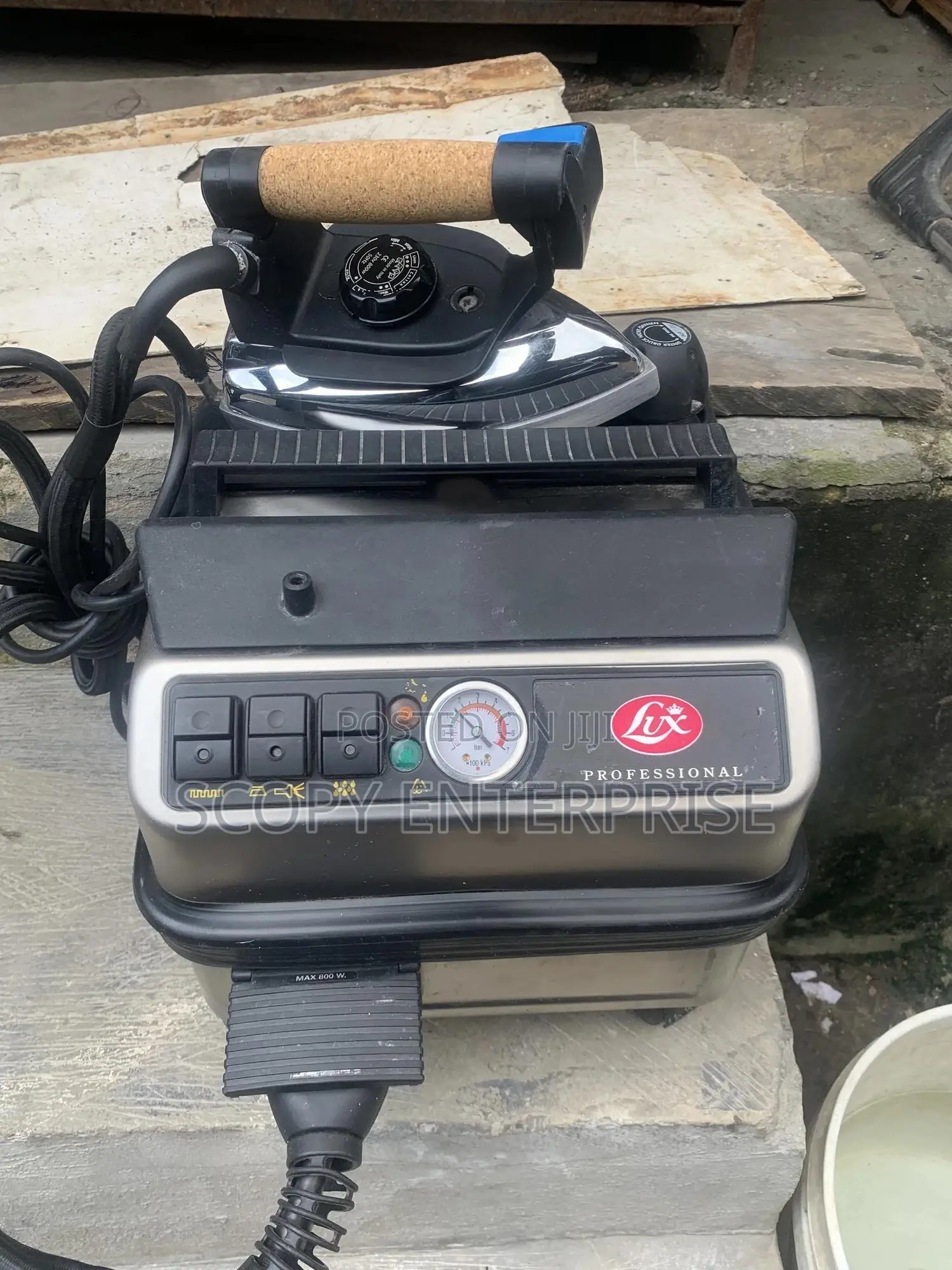 4.5liters Industrial Steam Iron