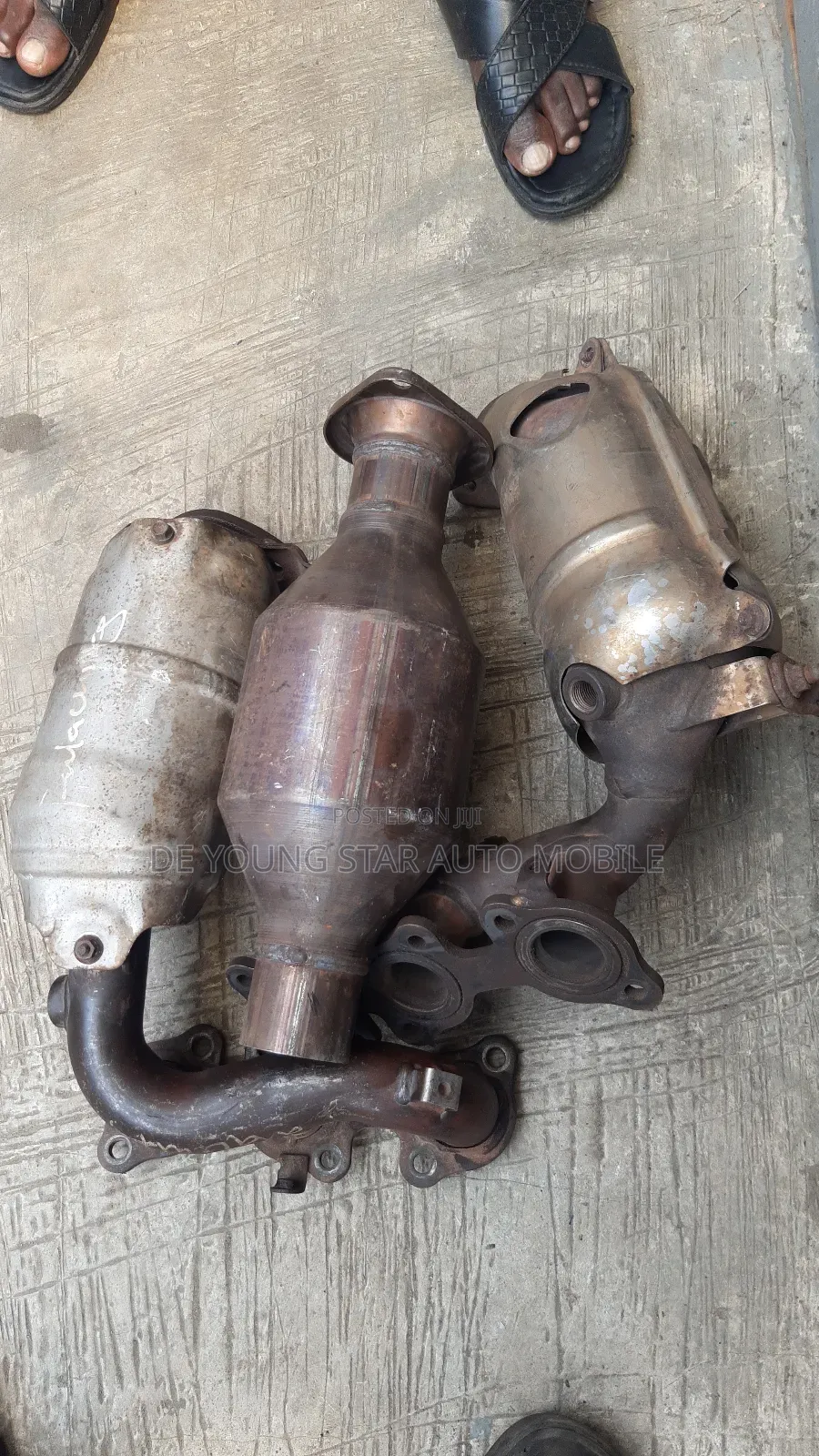 Complete Three Catalyst for Toyota Highlander and Sienna
