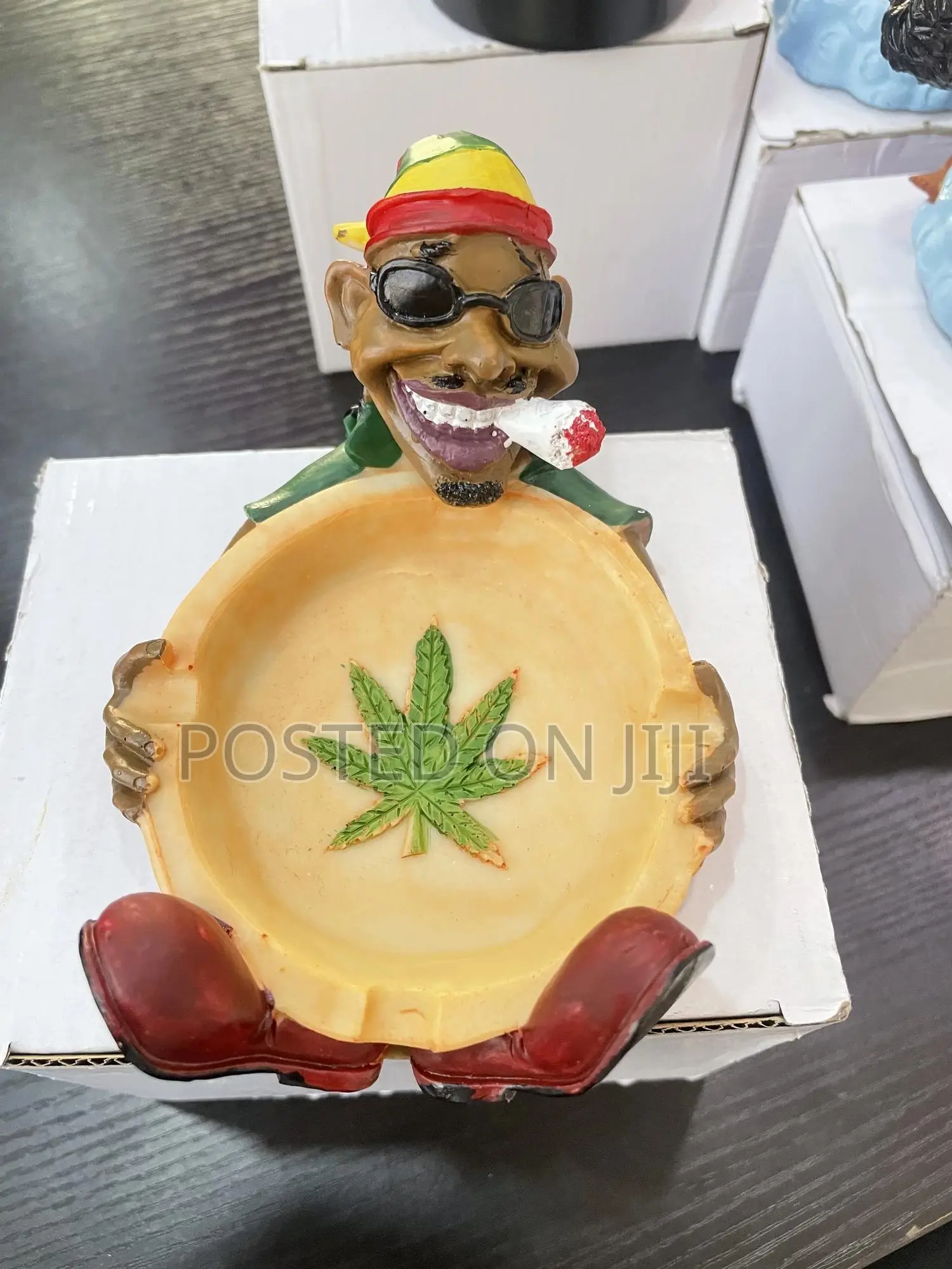 Artistic Design Ashtray