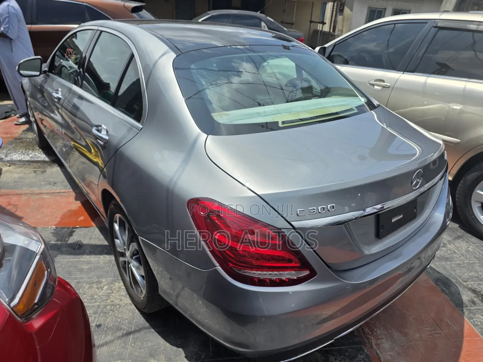 Mercedes-Benz C300 Luxury 4dr AWD 4Matic Sedan (2.0L 4cyl 7A) 2015 Gray