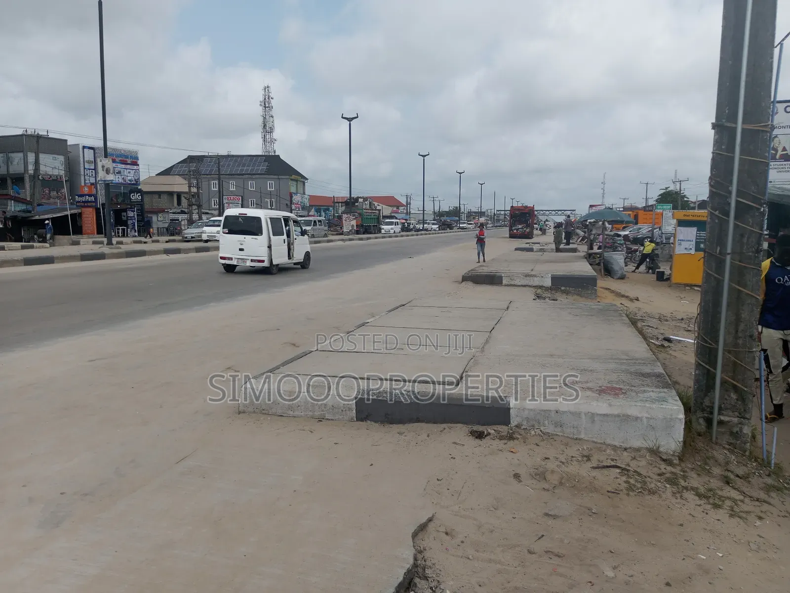 A Very Massive Office Space for Rent at Ogunfayo Bus Stop