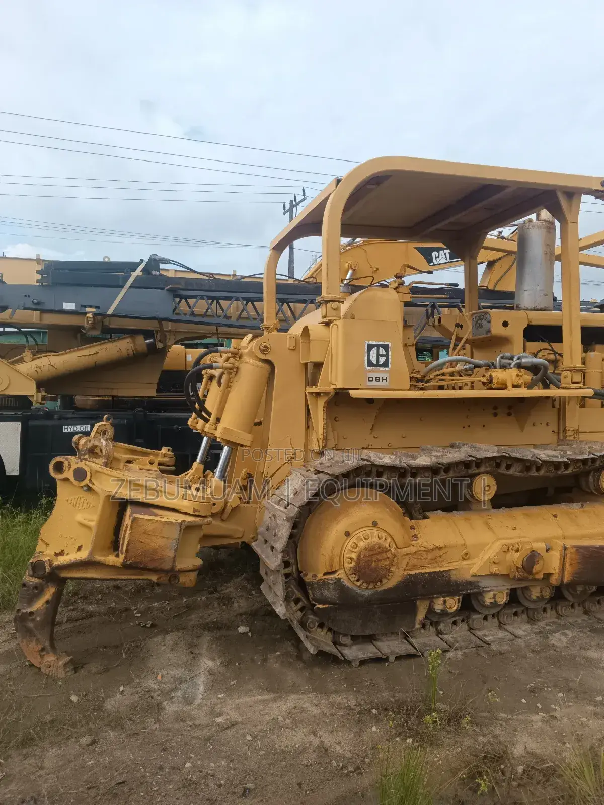 Caterpillar Bulldozer D8h With Ripper for Sale: Price: 130million
