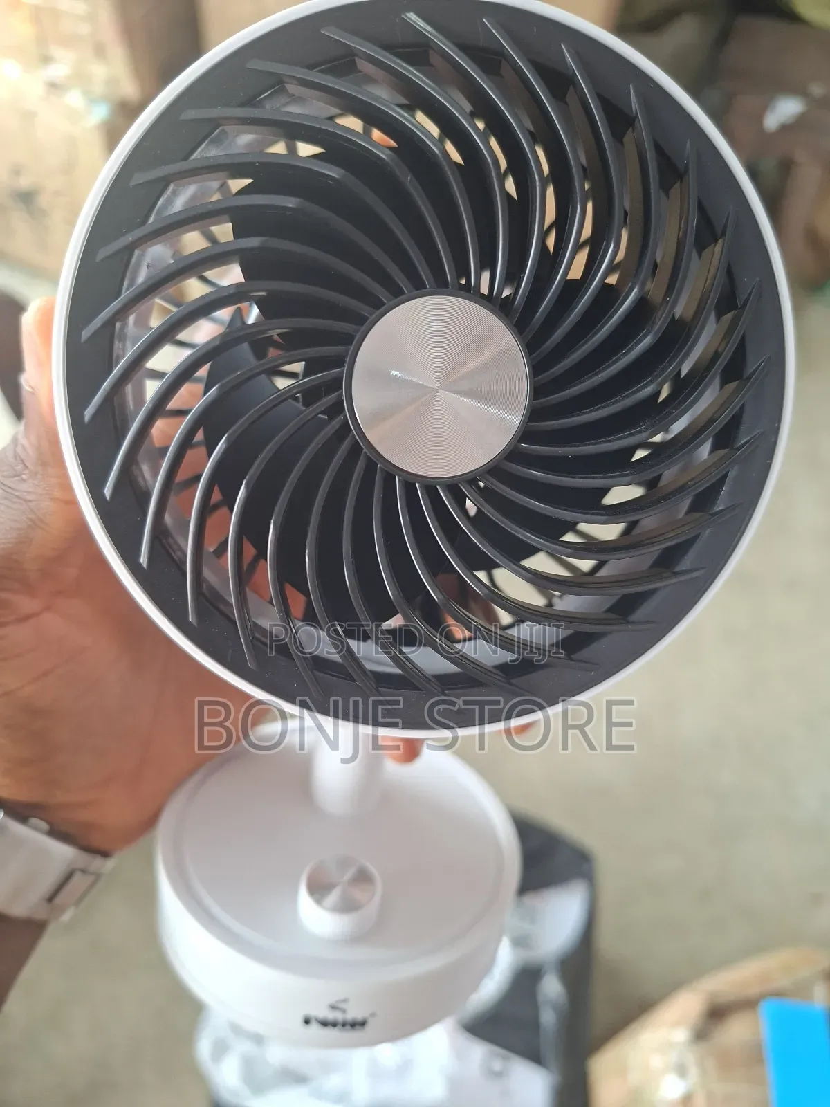Iwin Energy Super Mini Rechargeable Desktop Fan 5inches Iw8038-a