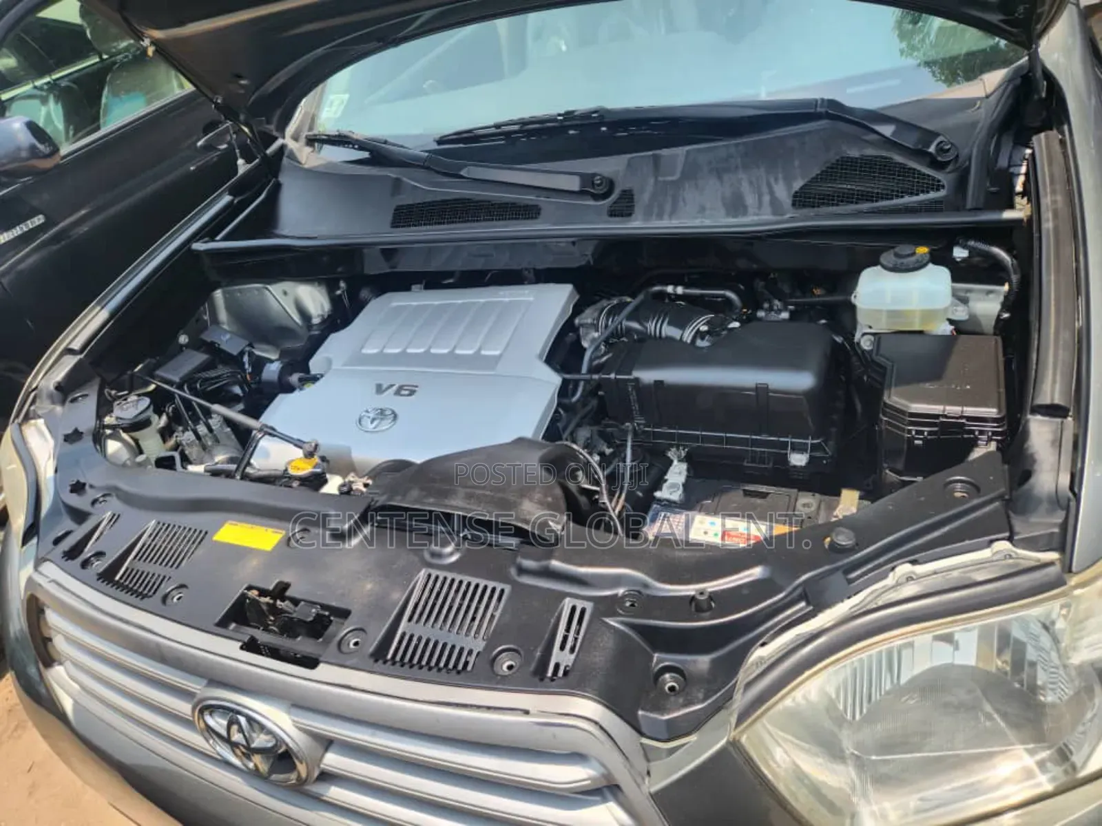 Toyota Highlander Limited 2011 Gray