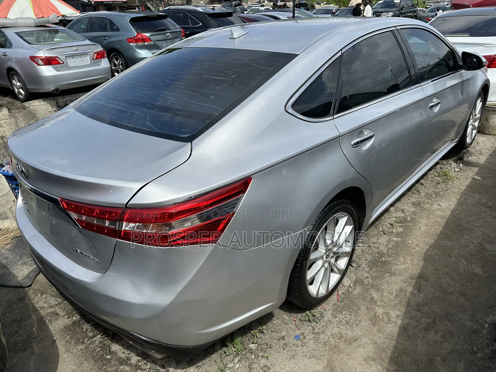 Toyota Avalon Limited Sedan FWD (3.5L 6cyl 6A) 2013 Silver