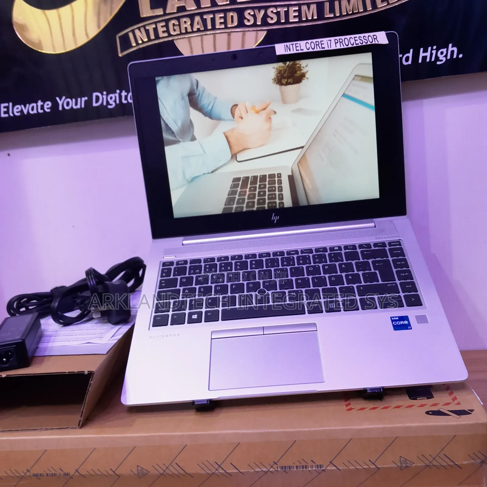 New Laptop HP EliteBook 845 G7 16GB Intel Core I7 SSD 256GB