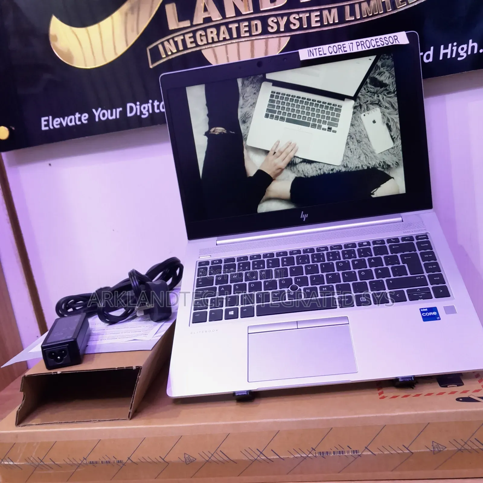 New Laptop HP EliteBook 845 G7 16GB Intel Core I7 SSD 256GB