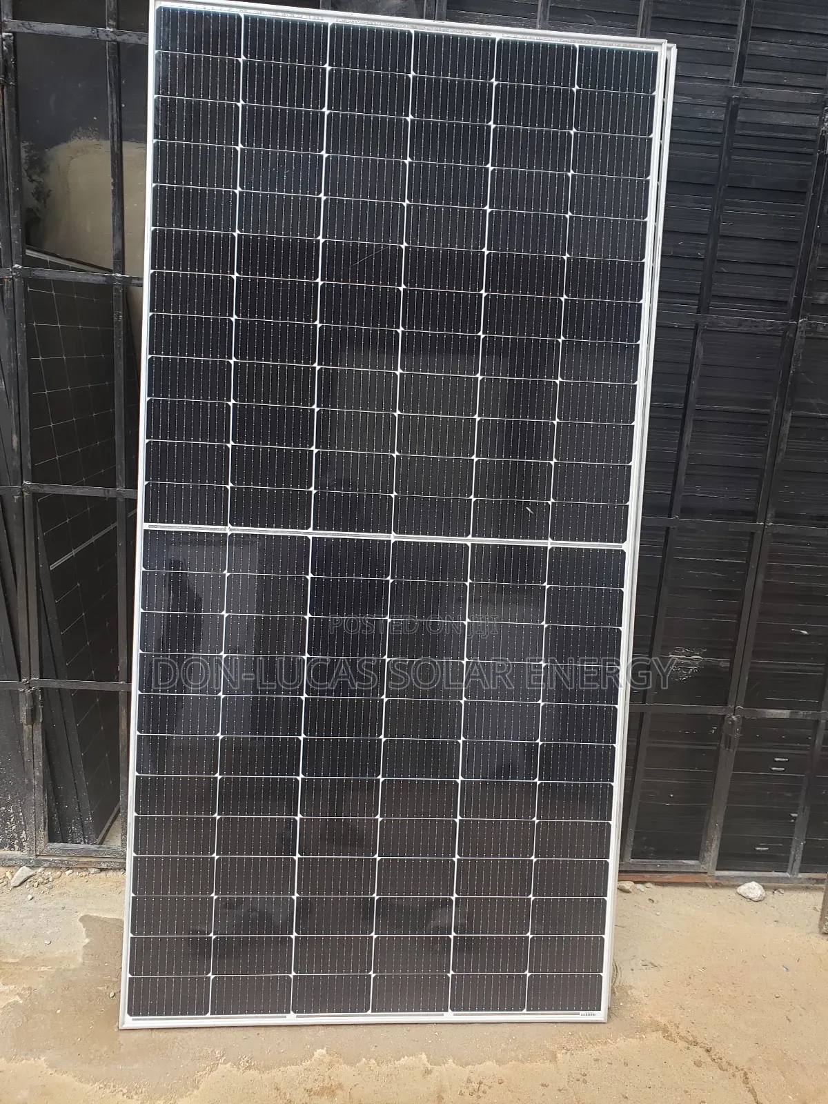Solar Panel 550w Mono 144cell