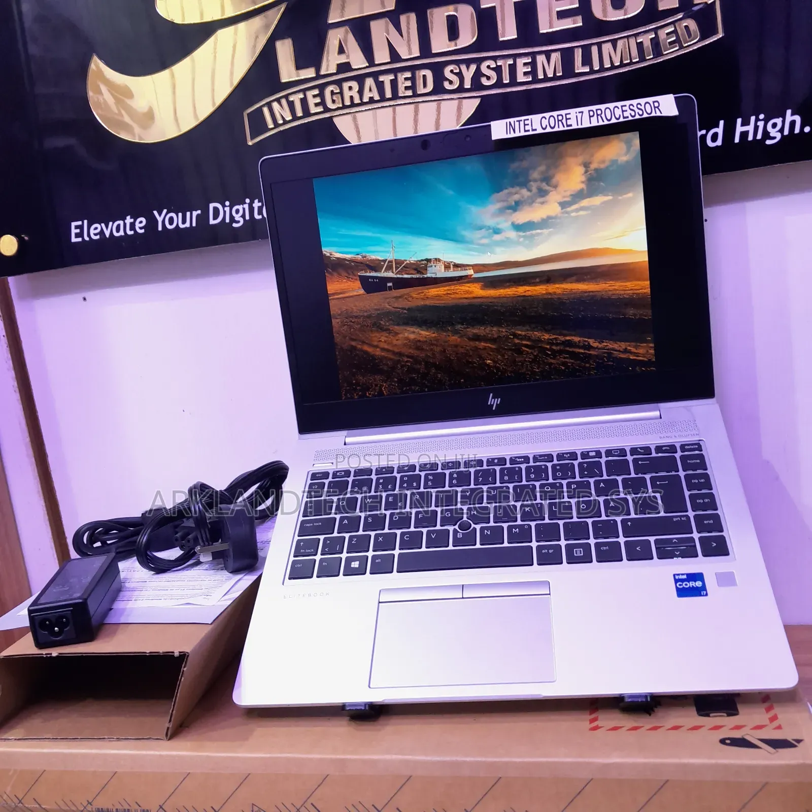 New Laptop HP EliteBook 845 G7 12GB Intel Core I7 SSD 512GB