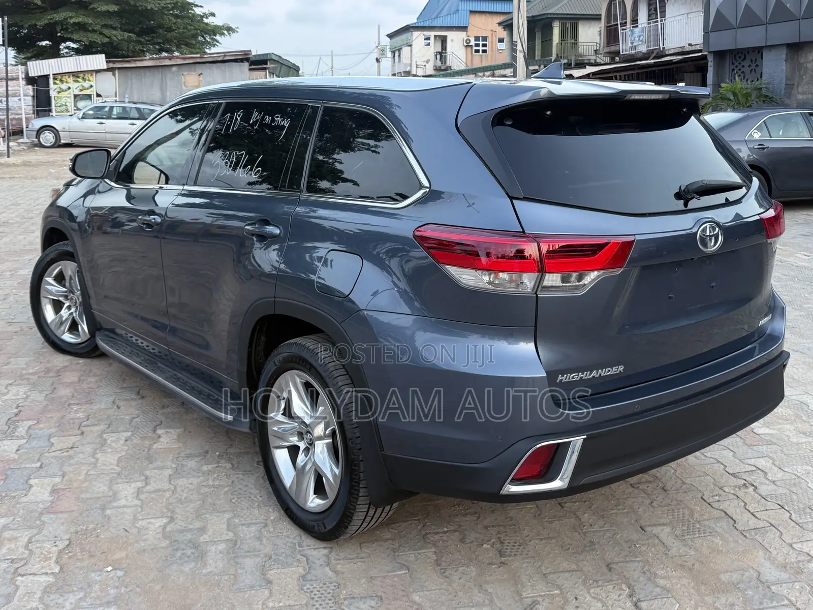 Toyota Highlander Limited 2019 Blue