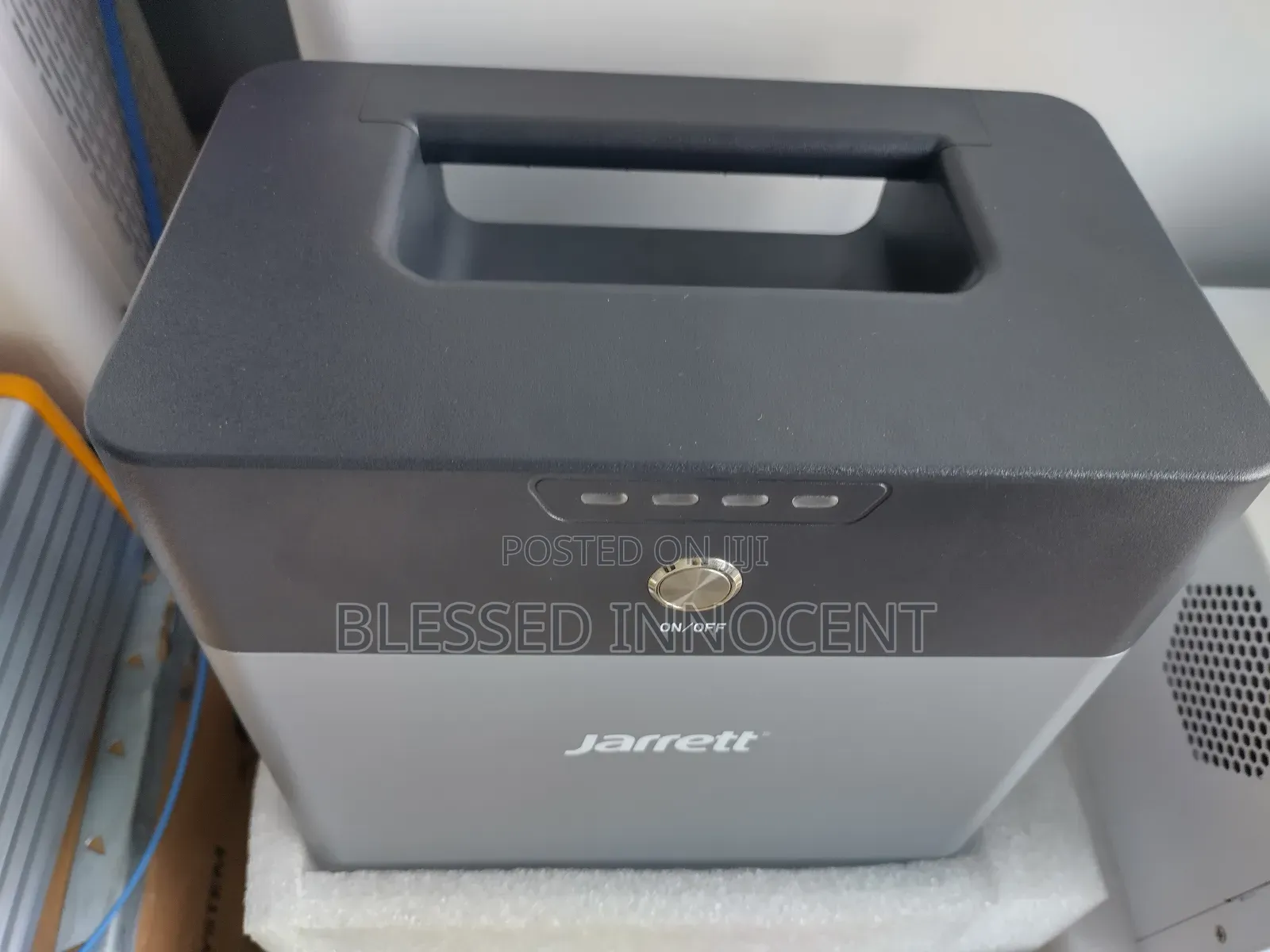 Jarrett 1200w Portable Power Station – 960wh Solar Generator
