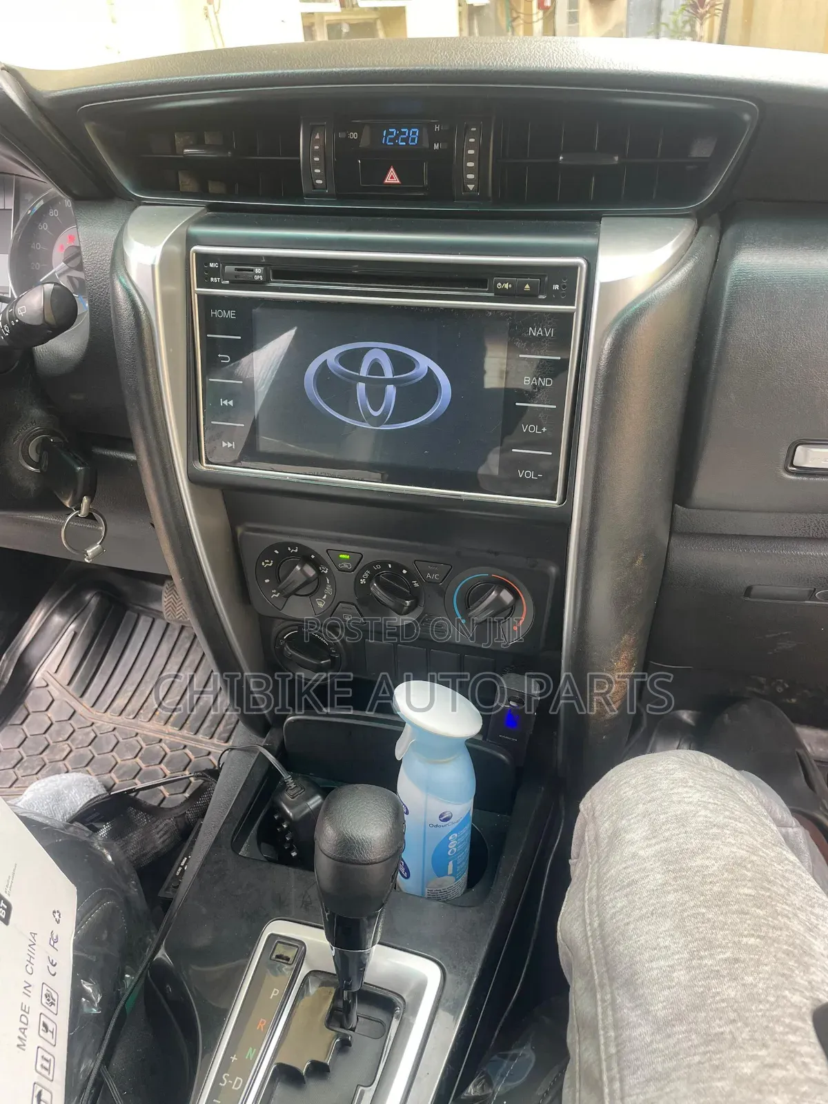 Toyota Fortuner 2017-2023 GPS Navigation/Reverse Camera