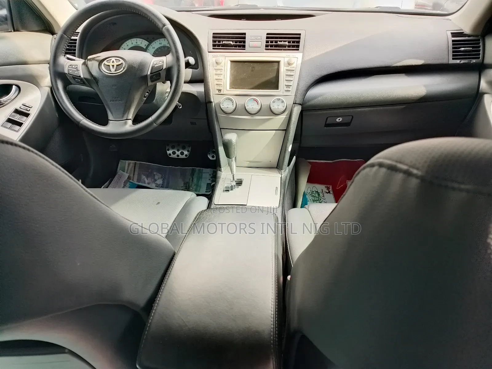 Toyota Camry SE 4dr Sedan (2.5L 4cyl 6AM) 2010 Black