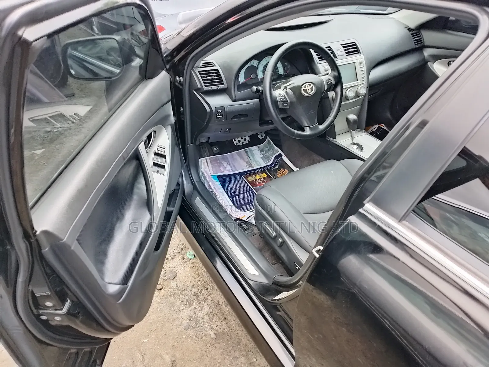 Toyota Camry SE 4dr Sedan (2.5L 4cyl 6AM) 2010 Black