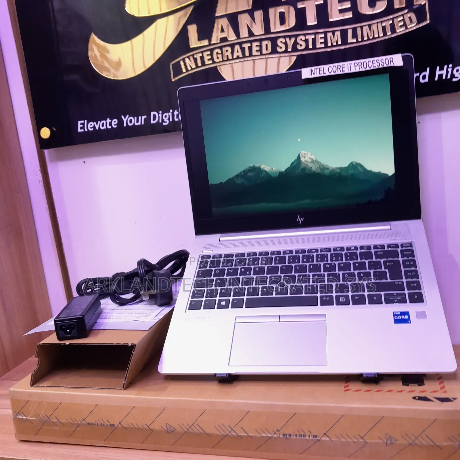 New Laptop HP EliteBook 8530P 16GB Intel Core i7 SSD 256GB