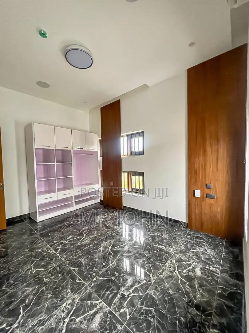 4bdrm Duplex in Ikoyi Owo for rent