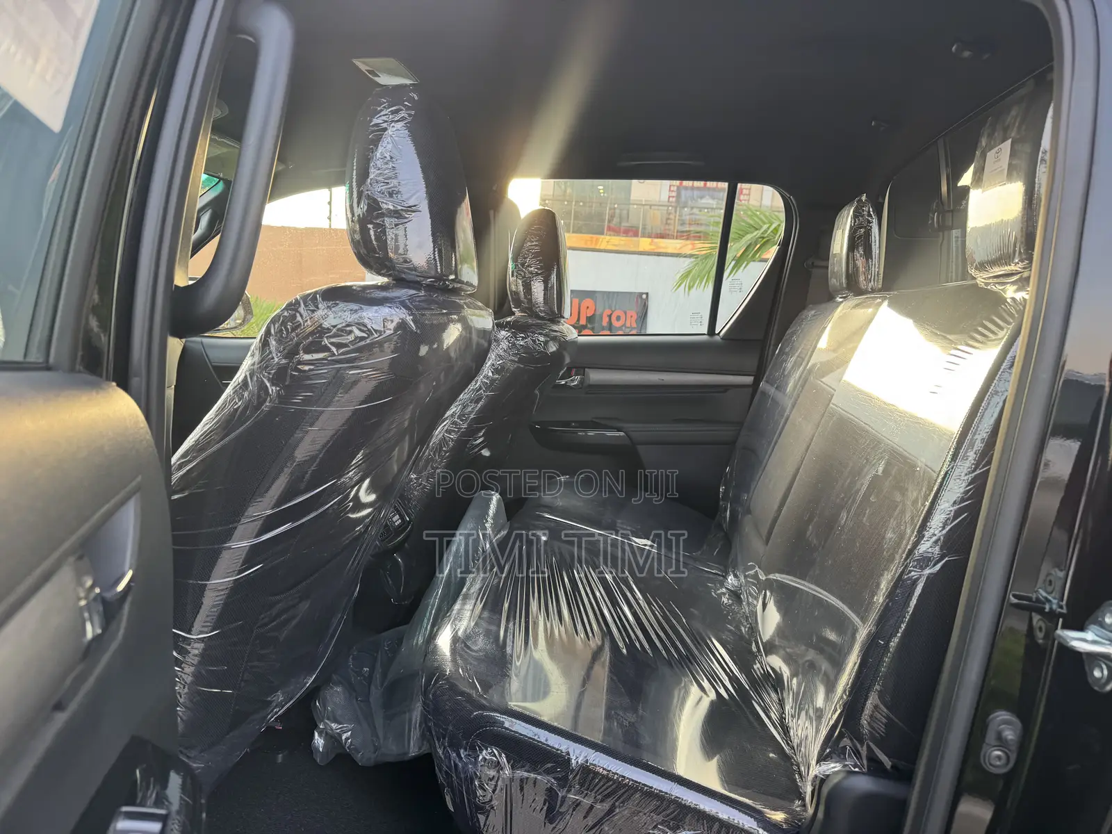 New Toyota Hilux 2025 Black