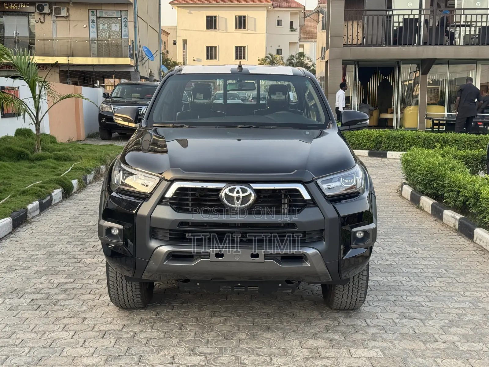 New Toyota Hilux 2025 Black