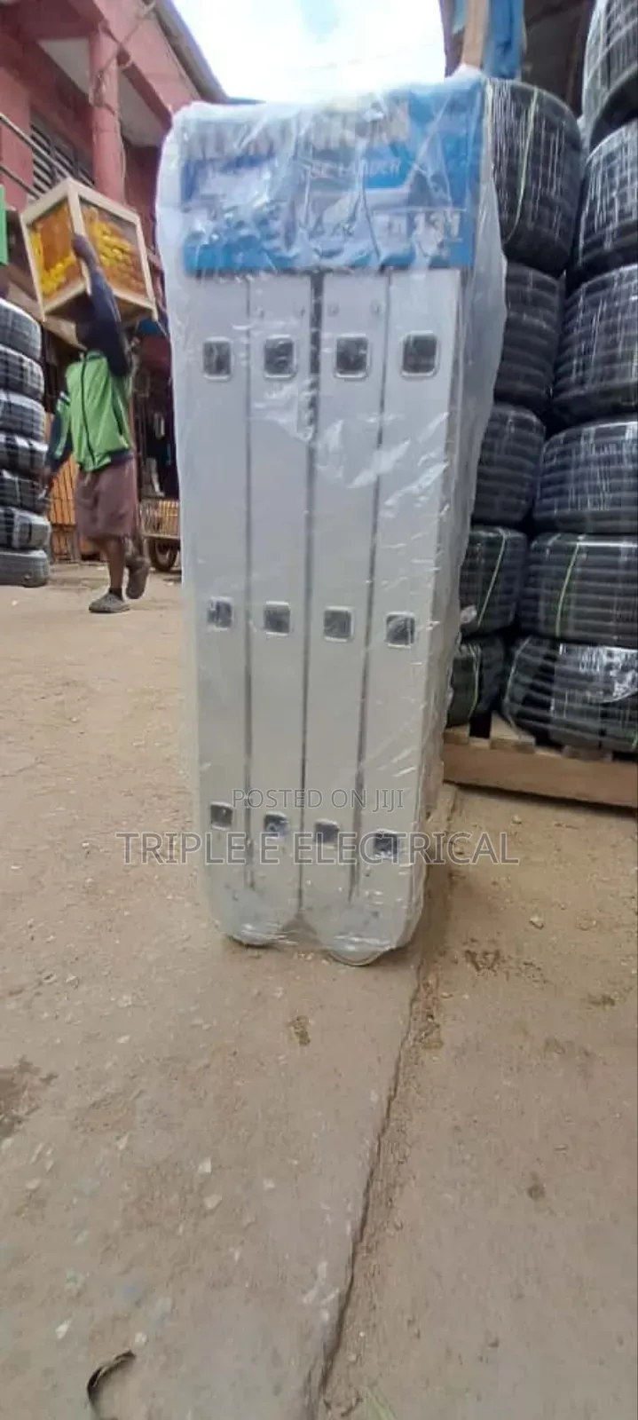 Aluminum Ladder 12 Ft