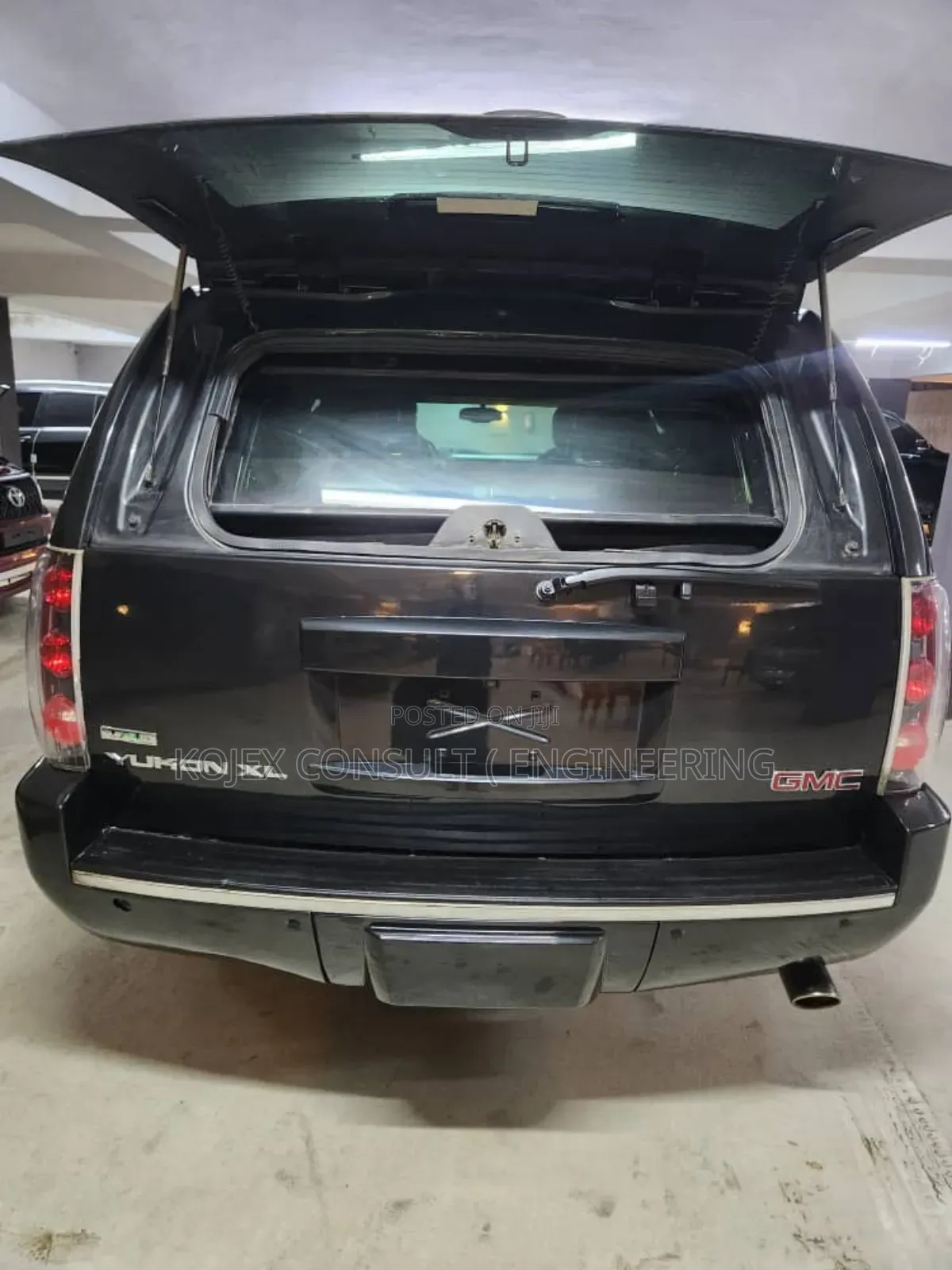 GMC Yukon XL SLT 2500 2012 Black