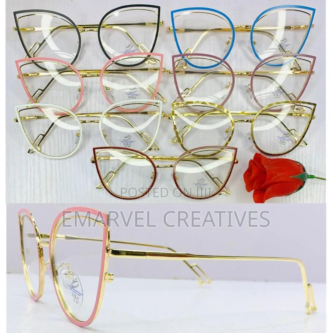 Quality Photochromic and Antiblue Glasses for Ladies